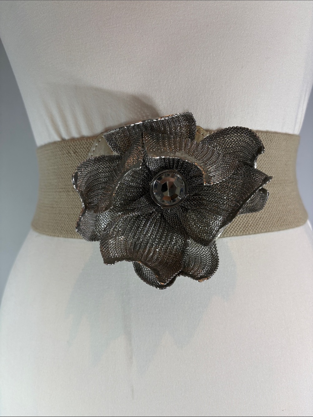 Vintage Betsey Johnson Stretch Belt Rhinestone Flower Mesh Metal Tan Size Small